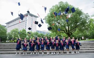 毕业生自自我鉴定300字优秀7篇