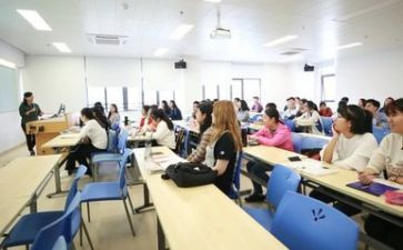 大学个人工作报告800通用7篇