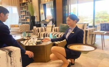 行政服务中心年度总结7篇