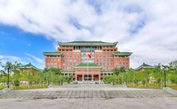 高校教师工作年度总结7篇