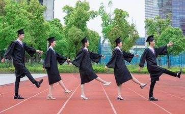 2023年高校教师个人总结推荐6篇