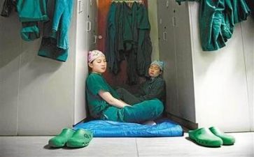 护士专工作总结6篇