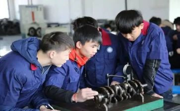 技校毕业生鉴定表自我鉴定5篇