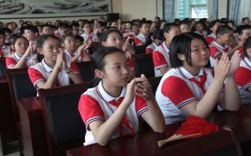 我的六年级小学作文参考8篇
