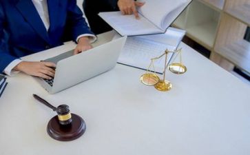 律师年末工作总结8篇