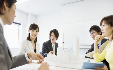 个人年度工作总结行政6篇